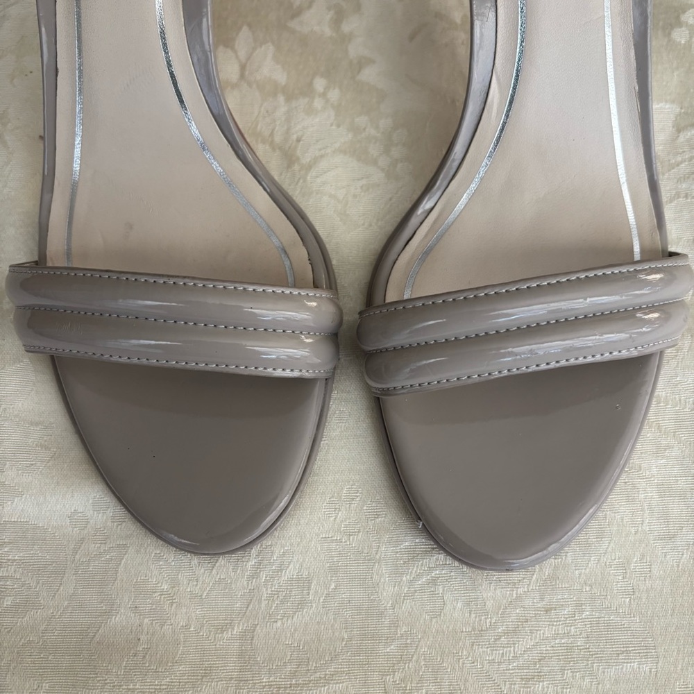 Kenneth Cole Taupe Open Toe Heels, Size 8.5 Medium - Picture 3 of 11